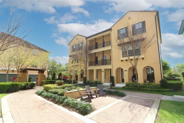 MLS: O6095922 Condo For Sale