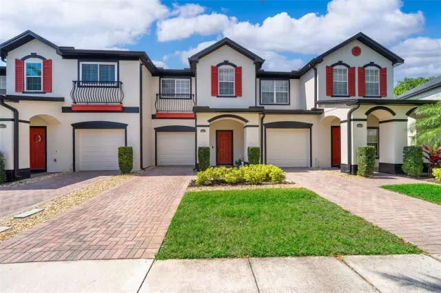 MLS: O6096098 Condo For Sale