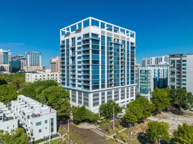 MLS: O6096391 Condo For Sale