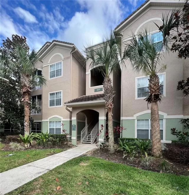 MLS: O6096401 Condo For Sale