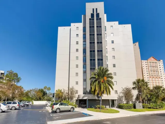 MLS: O6096741 Condo For Sale