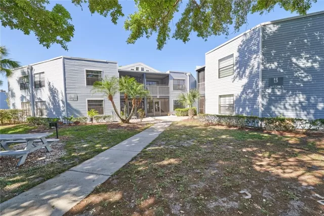 MLS: O6097580 Condo For Sale