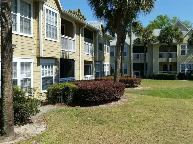 MLS: O6097618 Condo For Sale