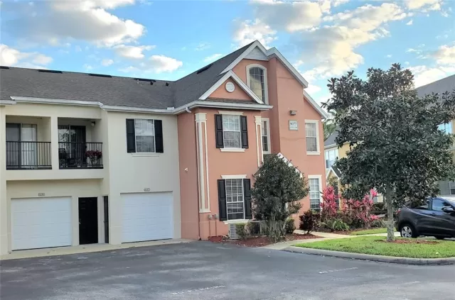 MLS: O6097770 Condo For Sale