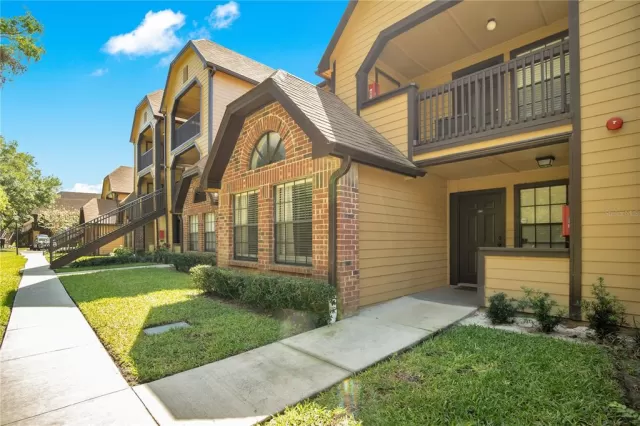 MLS: O6098167 Condo For Sale