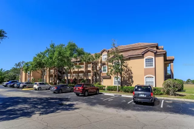 MLS: O6098516 Condo For Sale