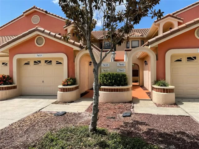 MLS: O6098684 Condo For Sale