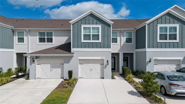 MLS: O6098810 Condo For Sale