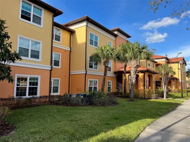 MLS: O6099104 Condo For Sale