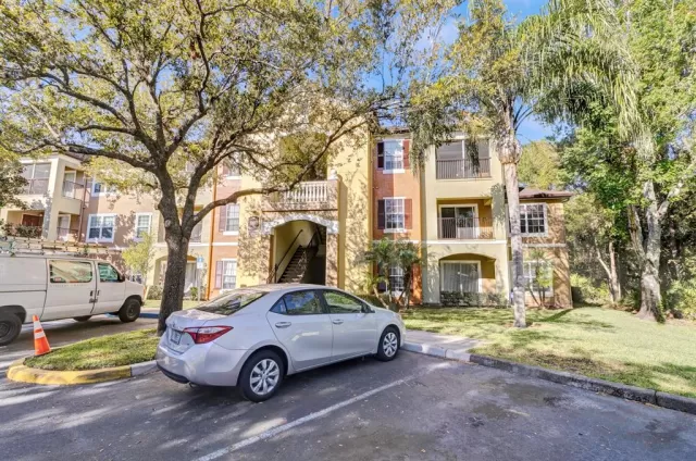 MLS: O6099356 Condo For Sale