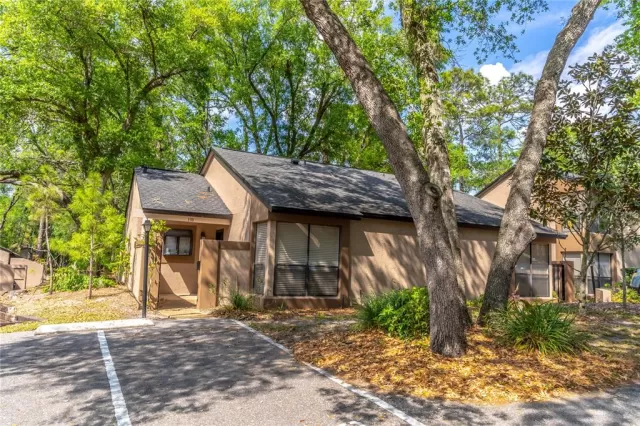 MLS: O6100405 Condo For Sale