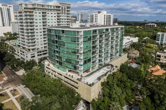 MLS: O6100434 Condo For Sale
