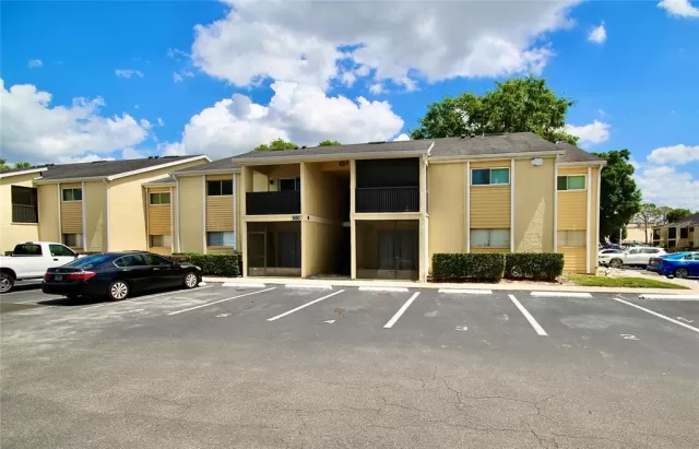 MLS: O6100545 Condo For Sale