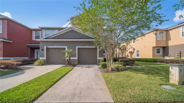 MLS: O6100961 Condo For Sale