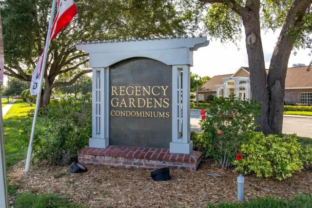 MLS: O6101166 Condo For Sale