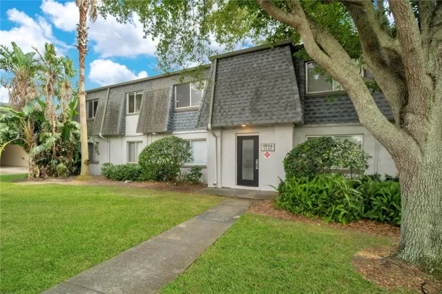 MLS: O6102108 Condo For Sale