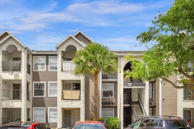 MLS: O6102572 Condo For Sale