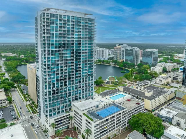 MLS: O6102831 Condo For Sale