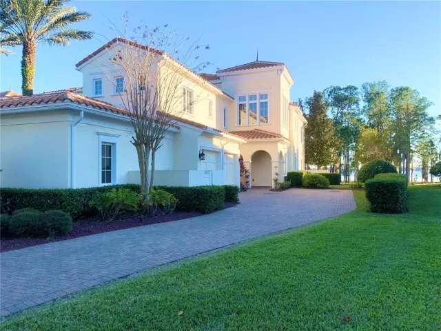 MLS: O6103006 Condo For Sale