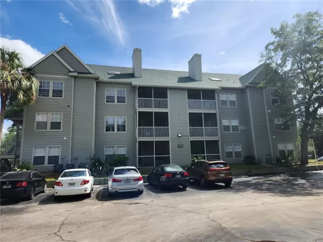 MLS: O6103061 Condo For Sale