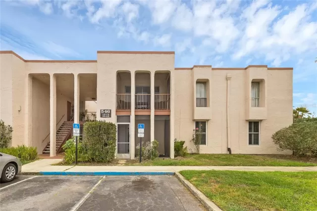 MLS: O6103072 Condo For Sale