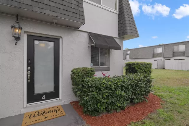 MLS: O6103608 Condo For Sale