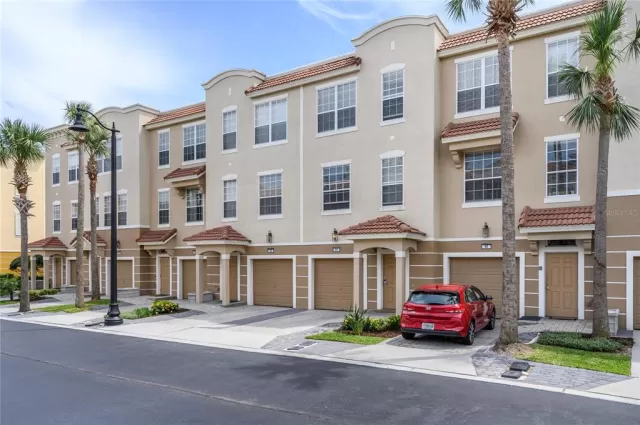 MLS: O6103835 Condo For Sale