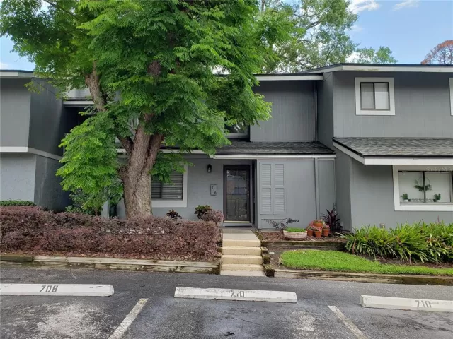 MLS: O6104306 Condo For Sale