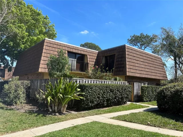MLS: O6104496 Condo For Sale
