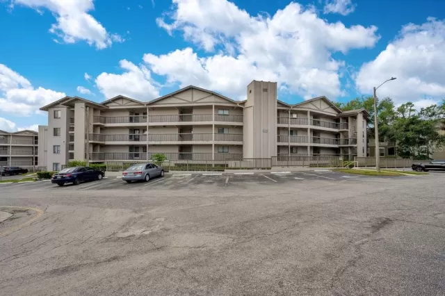 MLS: O6104844 Condo For Sale