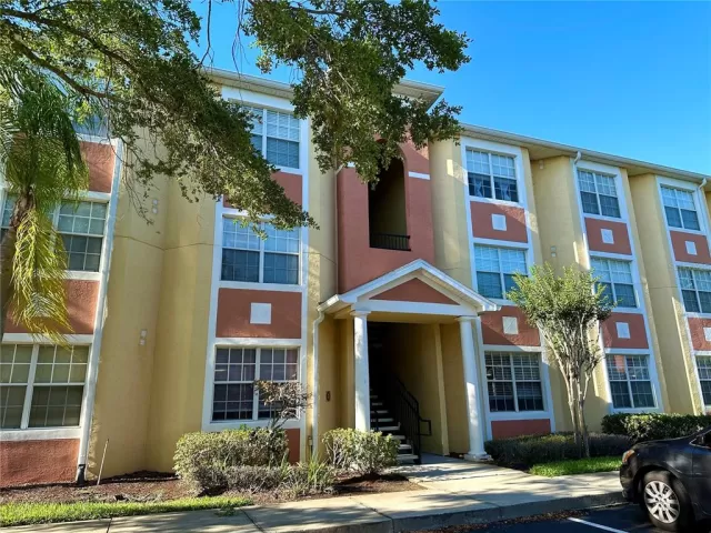 MLS: O6104875 Condo For Sale