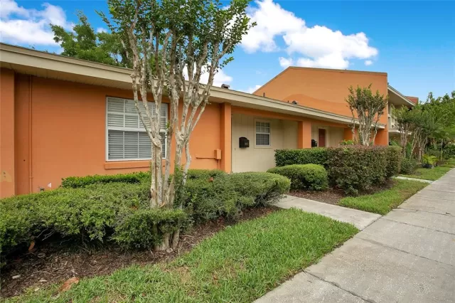 MLS: O6104896 Condo For Sale