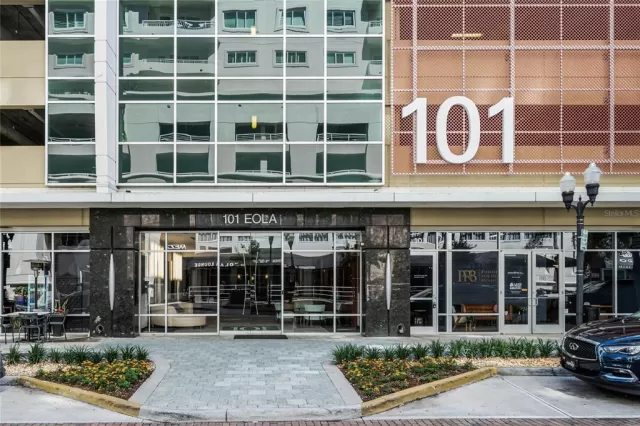 MLS: O6105668 Condo For Sale
