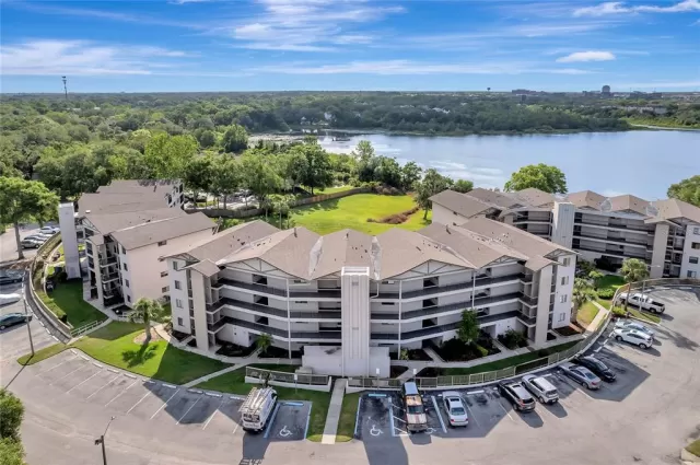 MLS: O6105895 Condo For Sale