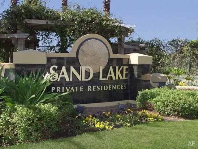 MLS: O6105913 Condo For Sale