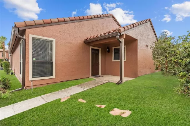 MLS: O6106237 Condo For Sale