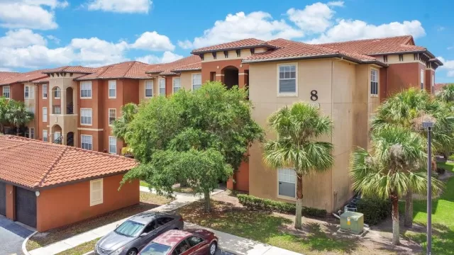 MLS: O6106768 Condo For Sale