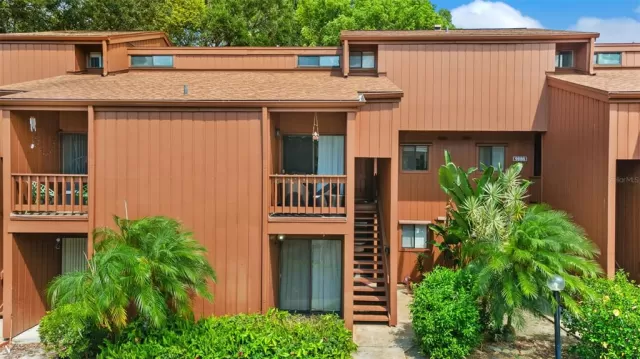 MLS: O6106903 Condo For Sale