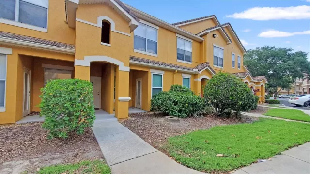 MLS: O6106938 Condo For Sale