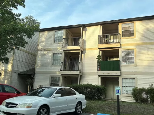 MLS: O6107127 Condo For Sale