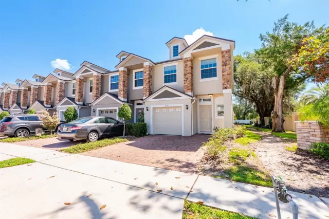 MLS: O6107346 Condo For Sale