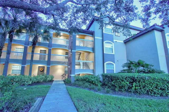 MLS: O6107625 Condo For Sale