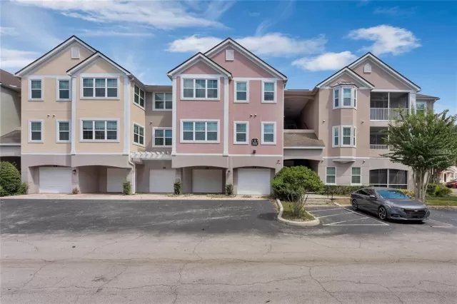 MLS: O6108003 Condo For Sale