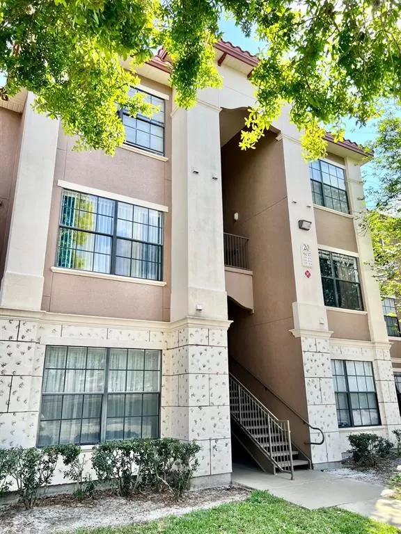MLS: O6108133 Condo For Sale