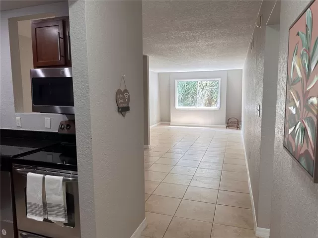 MLS: O6108327 Condo For Sale