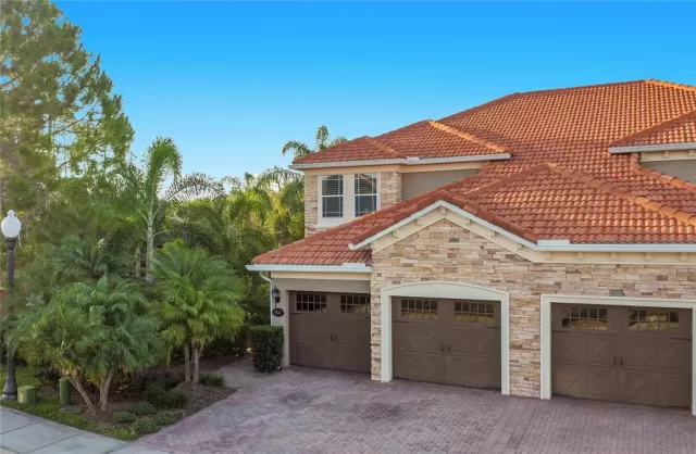 MLS: O6108483 Condo For Sale