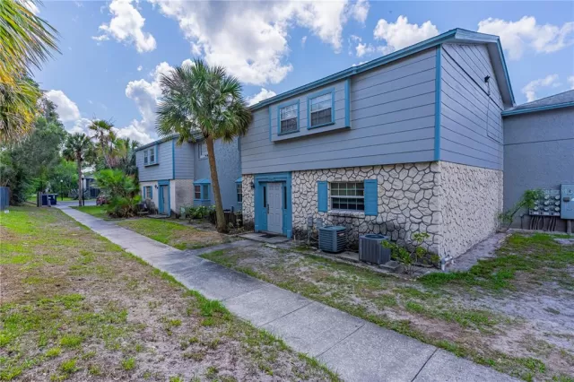 MLS: O6108767 Condo For Sale