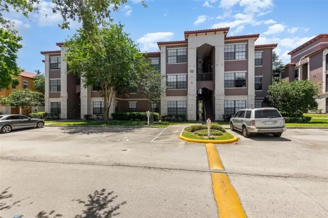 MLS: O6108790 Condo For Sale