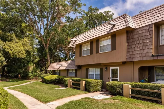 MLS: O6109040 Condo For Sale