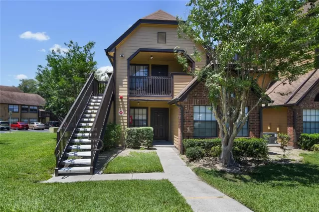 MLS: O6109601 Condo For Sale